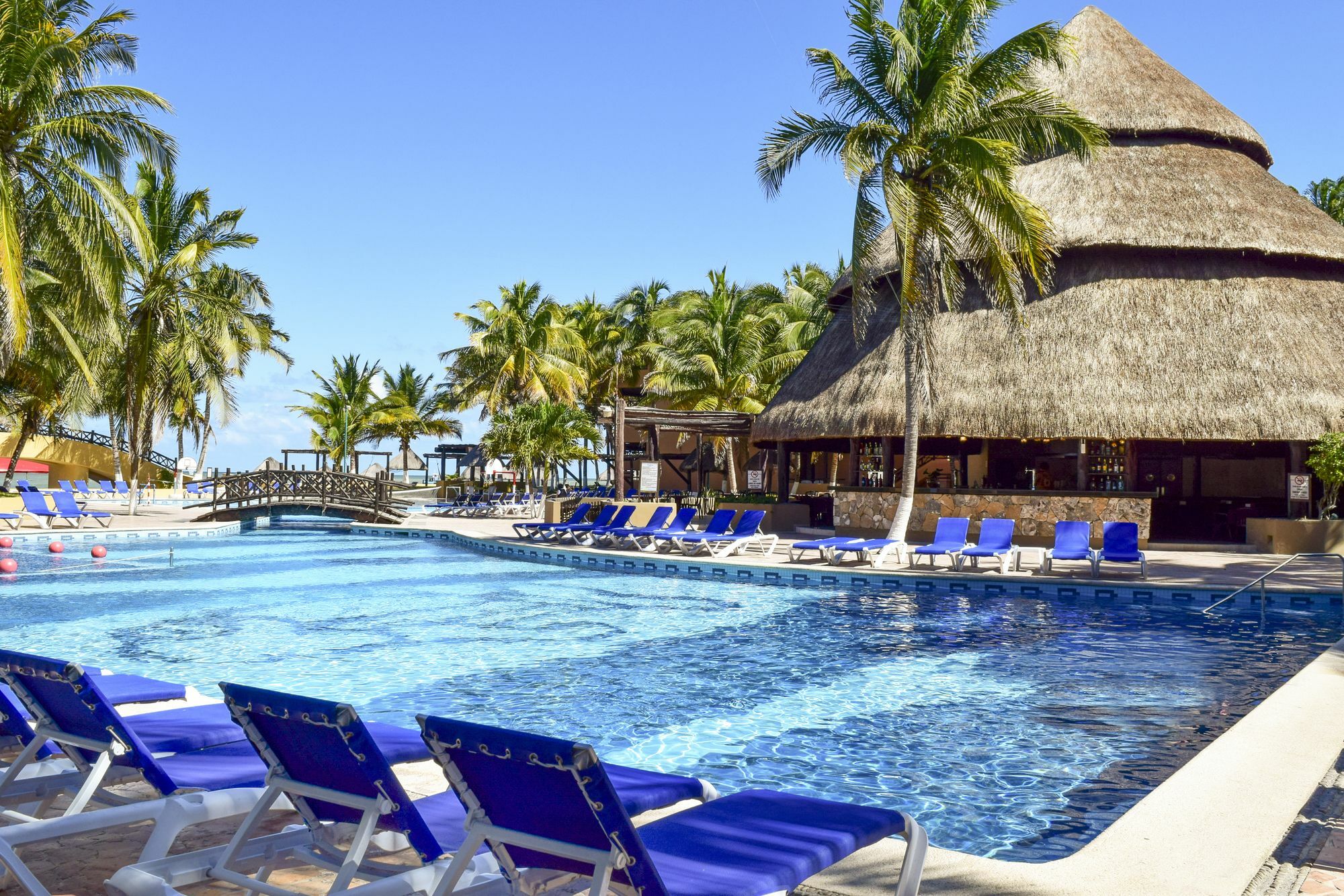 HOTEL REEF YUCATAN ALL INCLUSIVE & CONVENTION CENTER MERIDA 5* (Mexico) -  from US$ 193 | BOOKED